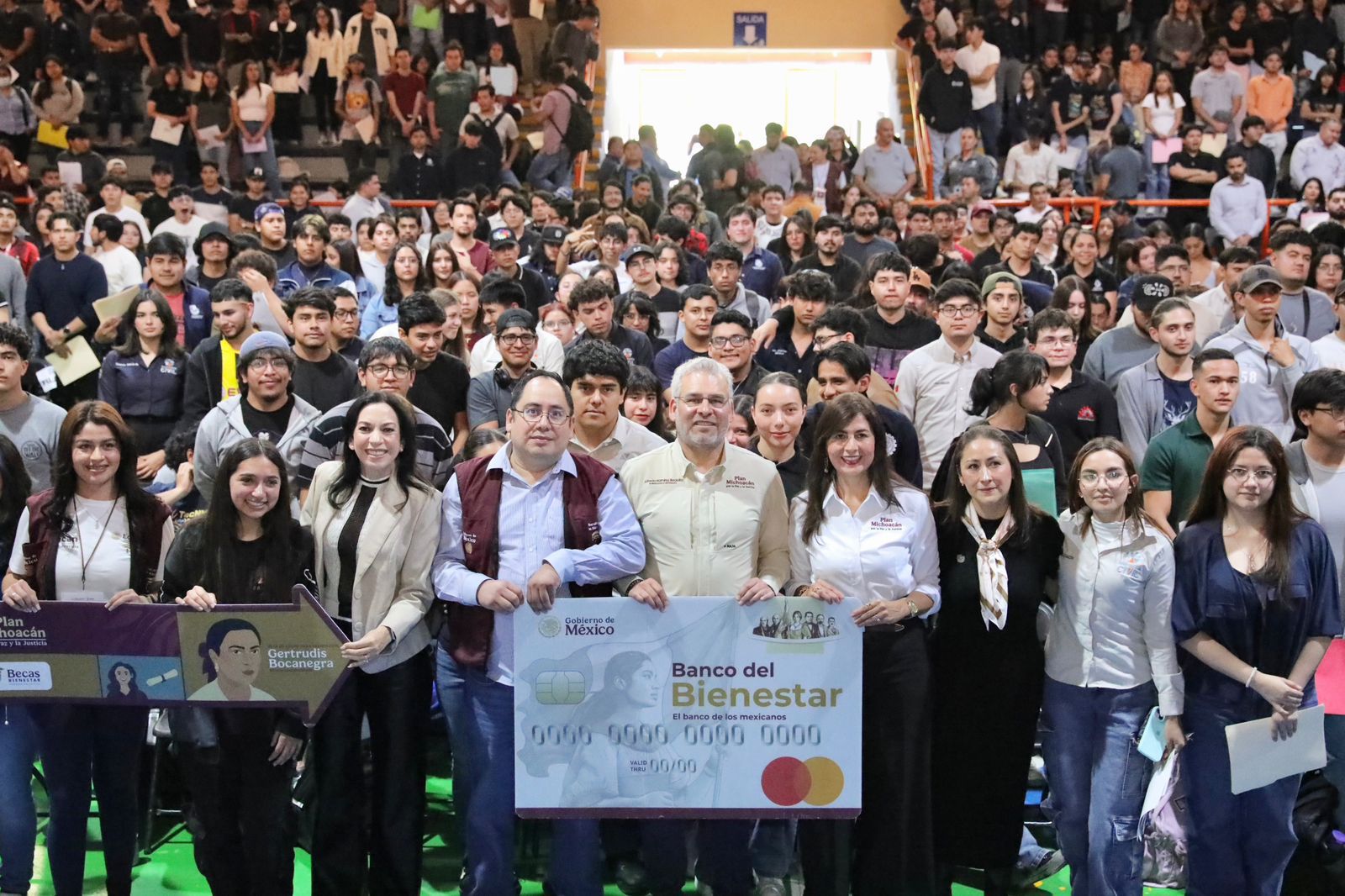 Próximo lunes se presenta plataforma para entrega de chips con internet gratuito para estudiantes de prepa y universidad: Bedolla