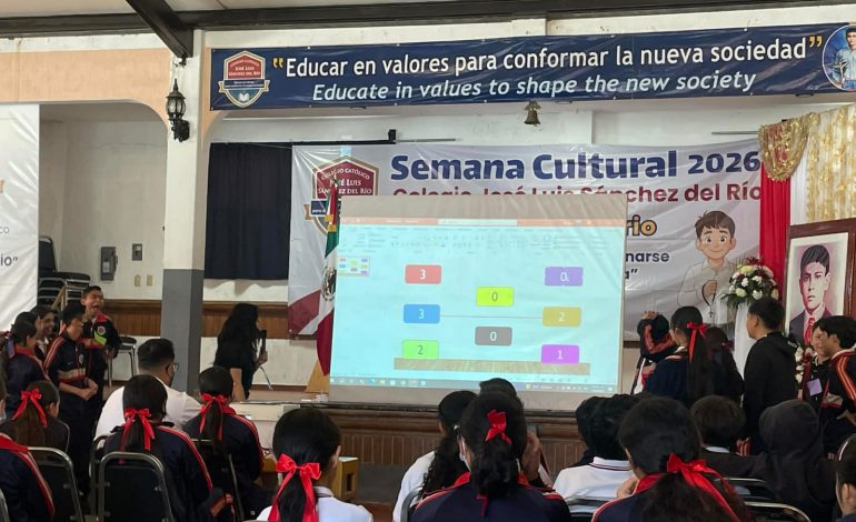 Con semana cultural el Colegio Particular Católico José Luis Sánchez del Río celebro su 13vo aniversario de fundación