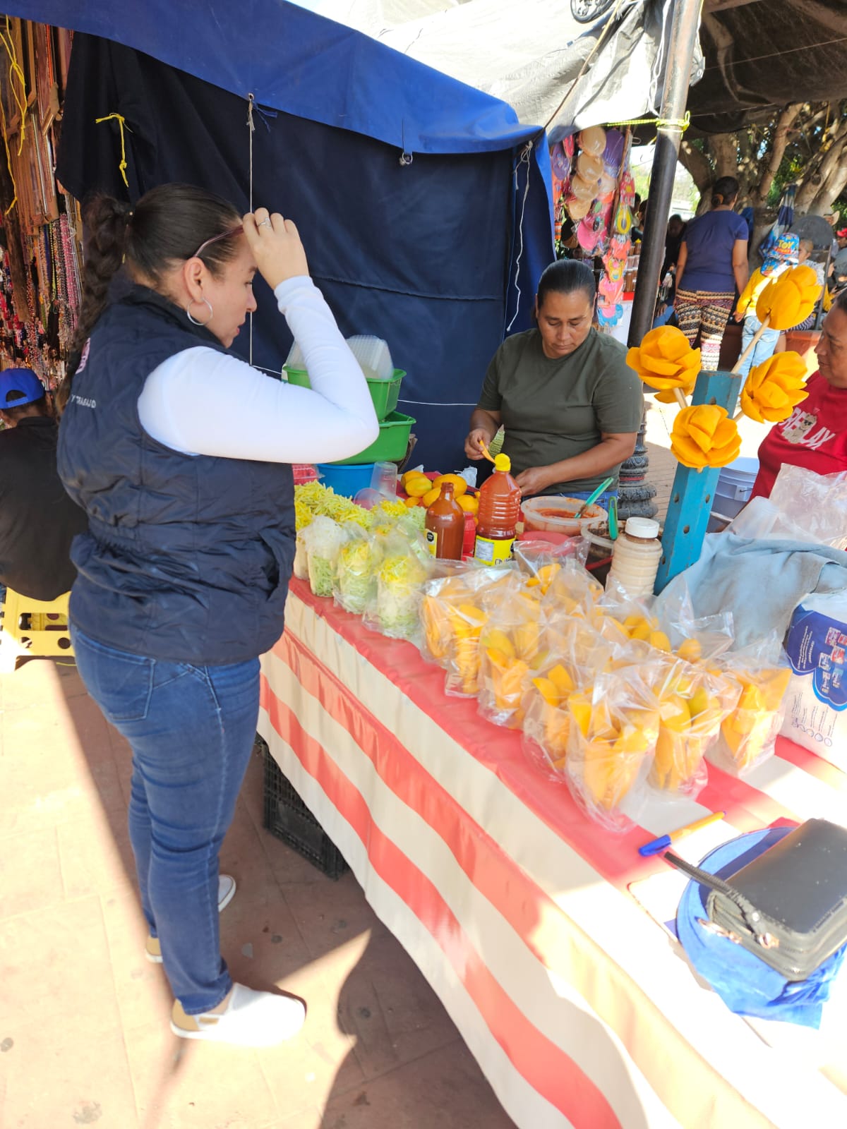 Coepris despliega operativo sanitario en fiestas patronales de Acahuato: SSM