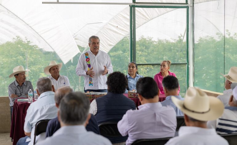 Firme Morón en su compromiso por impulsar el campo michoacano