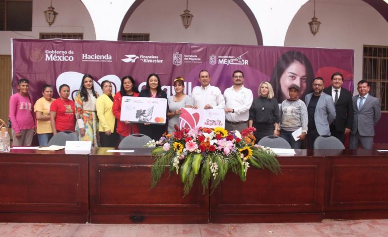 Entregan tarjetas Orgullo Migrante – FINABIEN a 70 familias de Irimbo