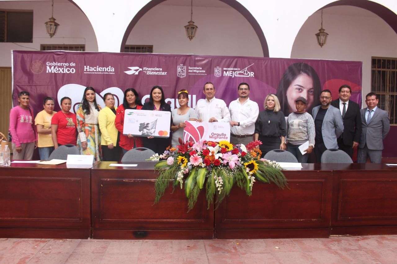 Entregan tarjetas Orgullo Migrante – FINABIEN a 70 familias de Irimbo