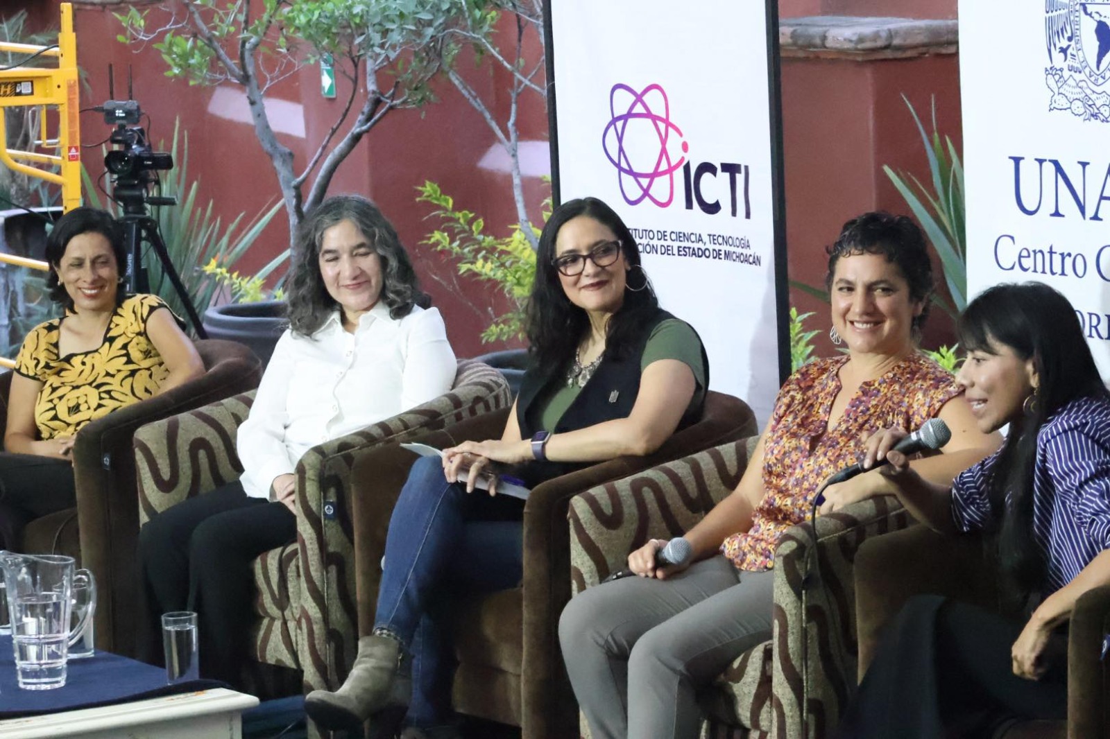 Mujeres científicas lideran el diálogo en una nueva edición de “Converciencia”: ICTI