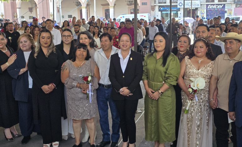 Presidió la Presidenta Municipal de Hidalgo, Jeovana Alcántar, la ceremonia de Matrimonios Colectivos “¿Te quieres casar conmigo? 2026”