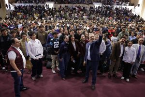 En el Tec de Morelia inicia Bedolla la entrega de 44 mil tarjetas de la Beca Gertrudis Bocanegra