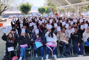 ¡Atención universitarios! Inicia entrega de tarjetas Gertrudis Bocanegra en Michoacán