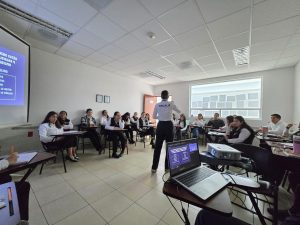 CJIM impulsa perspectiva de género ante personal del C3 Michoacán