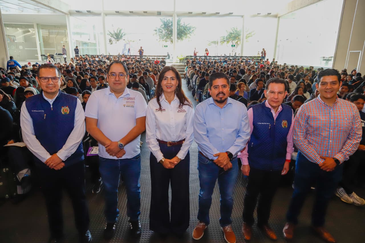 En unidad, se entregan 25 % de tarjetas de la Beca Gertrudis Bocanegra: Gabriela Molina