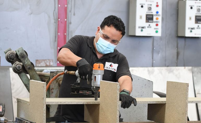 Reducción de jornada laboral elevaría productividad y bienestar económico en Michoacán: Sedeco