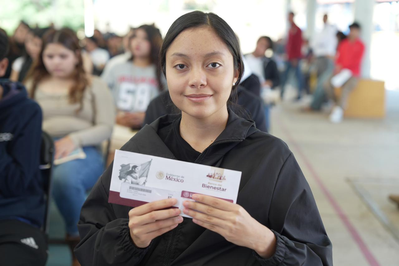 Avanza al 89 % la entrega de tarjetas de la Beca Gertrudis Bocanegra en Michoacán
