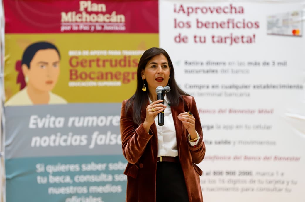 Conoce el esquema integral de becas que hay en Michoacán: Gabriela Molina