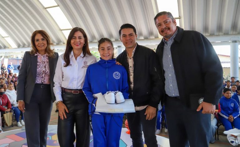 Este mes llega la Beca Rita Cetina para secundarias: Gabriela Molina