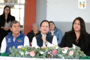 Jeovana Alcántar, inauguró la Techumbre del CEMSAD 36 de la Tenencia de Huajúmbaro.