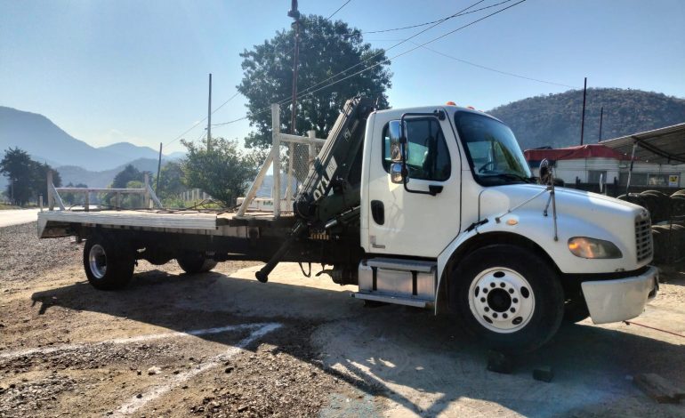 POLICIA MUNICIPAL ASEGURA TRACTO CAMIÓN CON REPORTE DE ROBO EN EL MUNICIPIO DE CIUDAD HIDALGO.