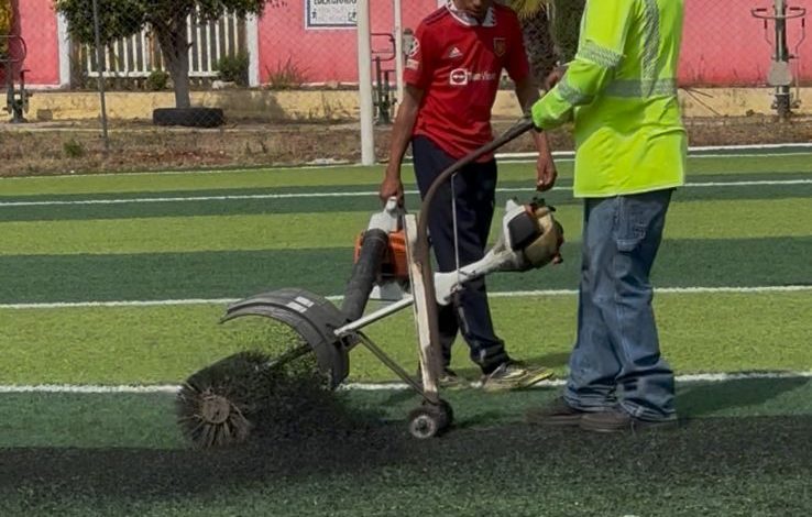 Susy Ruiz, presidenta municipal de Irimbo Impulsa el Rescate de Espacios Deportivos en Tzintzingareo