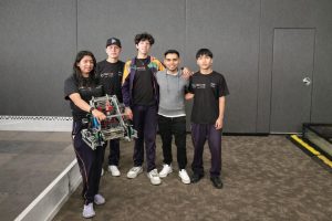 Estudiantes del Cecytem Ciudad Hidalgo aseguran su lugar en mundial de robótica.