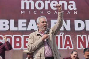 Bedolla llama a cerrar filas en apoyo a la presidenta Claudia Sheinbaum.