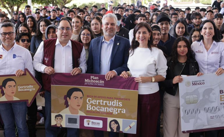 Bedolla anuncia el primer pago de la Beca Gertrudis Bocanegra para el 28 de febrero.