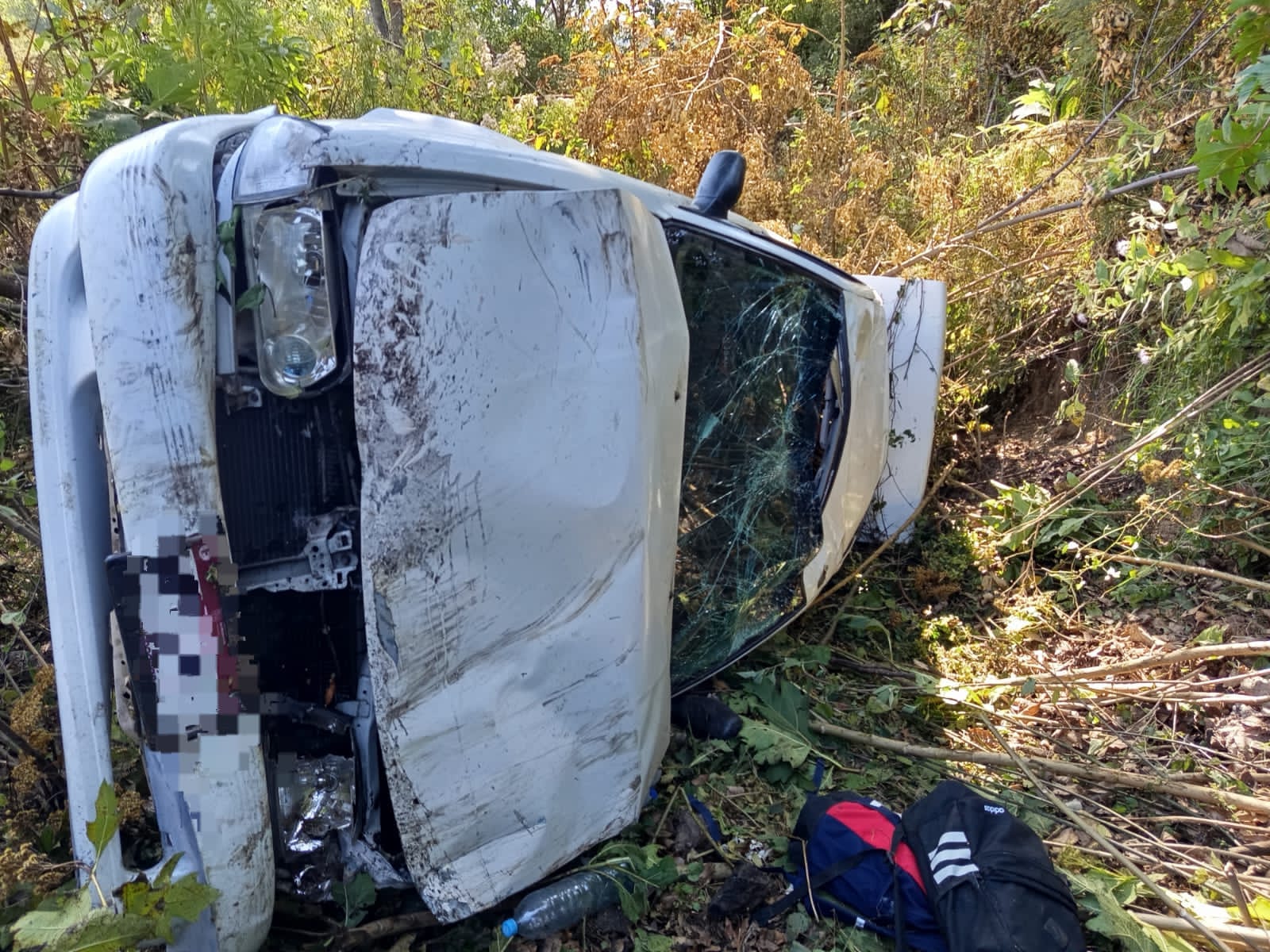 Volcadura de vehículo en la avenida Tecnológico deja cuatro personas lesionadas