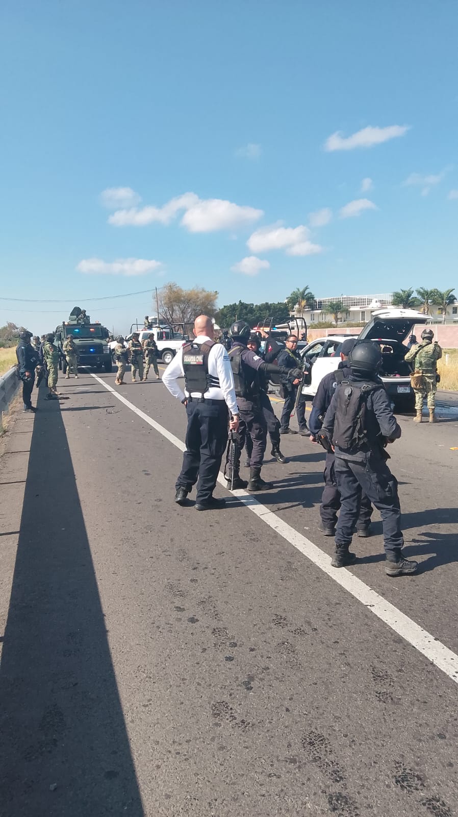 Operativos en La Piedad dejan 3 presuntos criminales abatidos y tres guardias civiles lesionados.