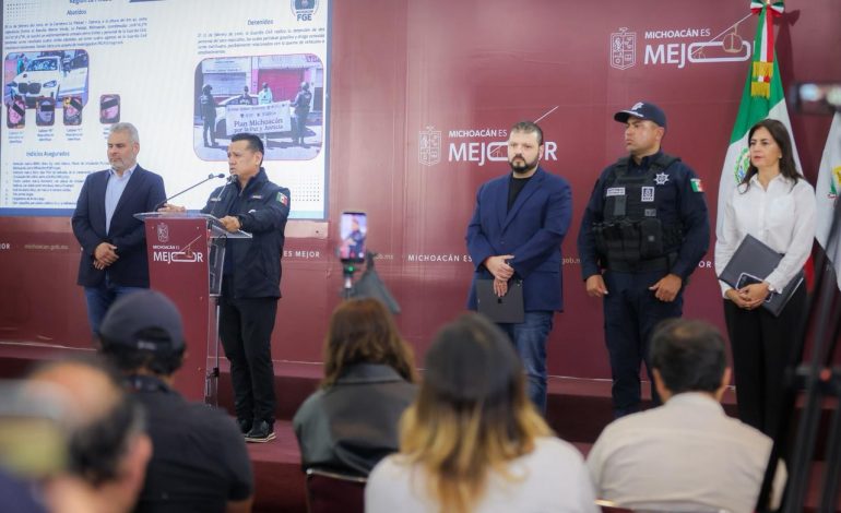 Retirado el 85% de los bloqueos carreteros en Michoacán: Bedolla.