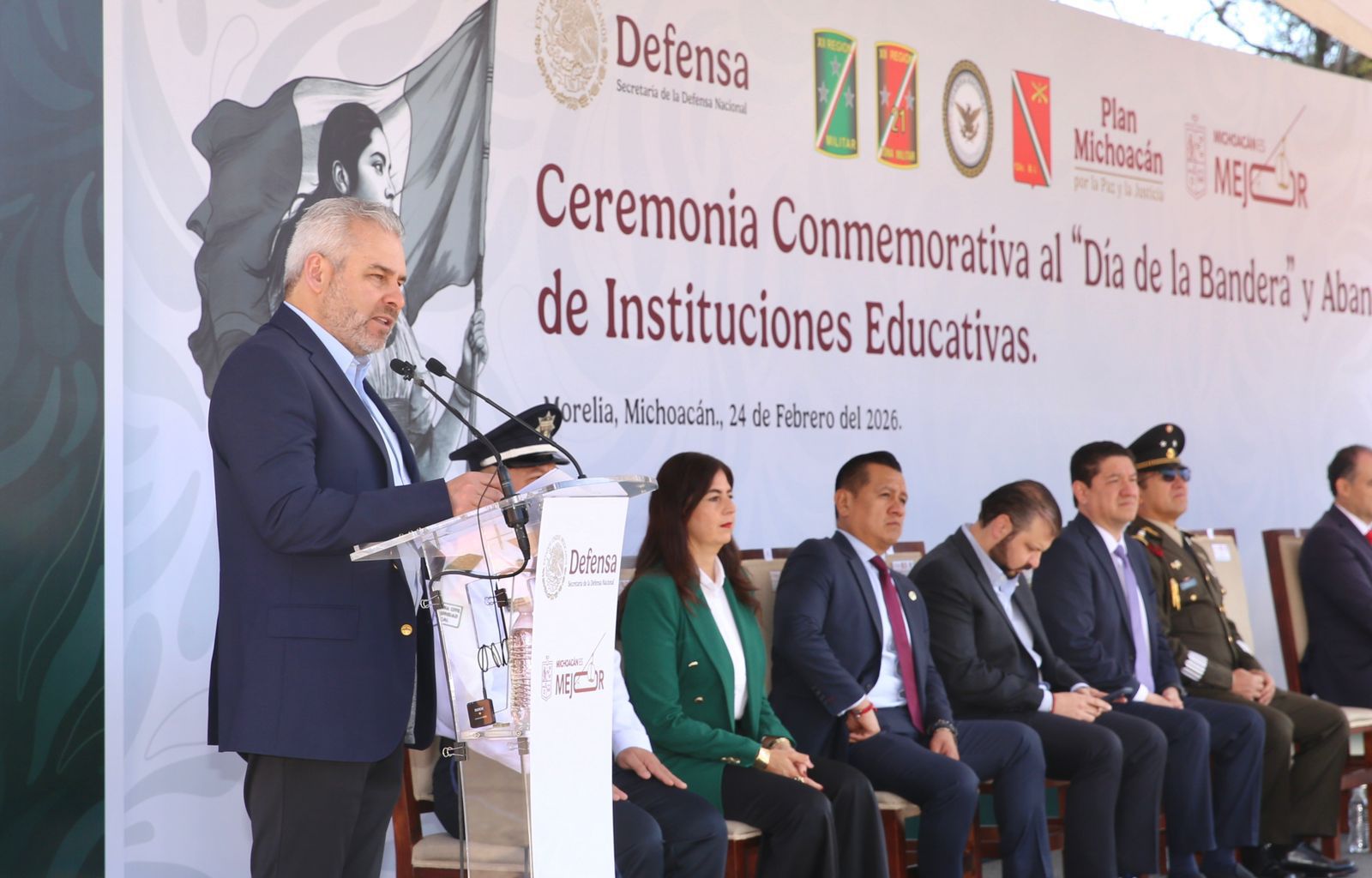 “Cooperación sí, sumisión no”: Bedolla respalda estrategia de Sheinbaum y reconoce valentía del Ejército.