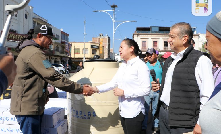 Entrega de Apoyos Sociales a 124 Familias en Ciudad Hidalgo: Alcaldesa Jeovana Alcántar Refuerza Compromiso con la Comunidad