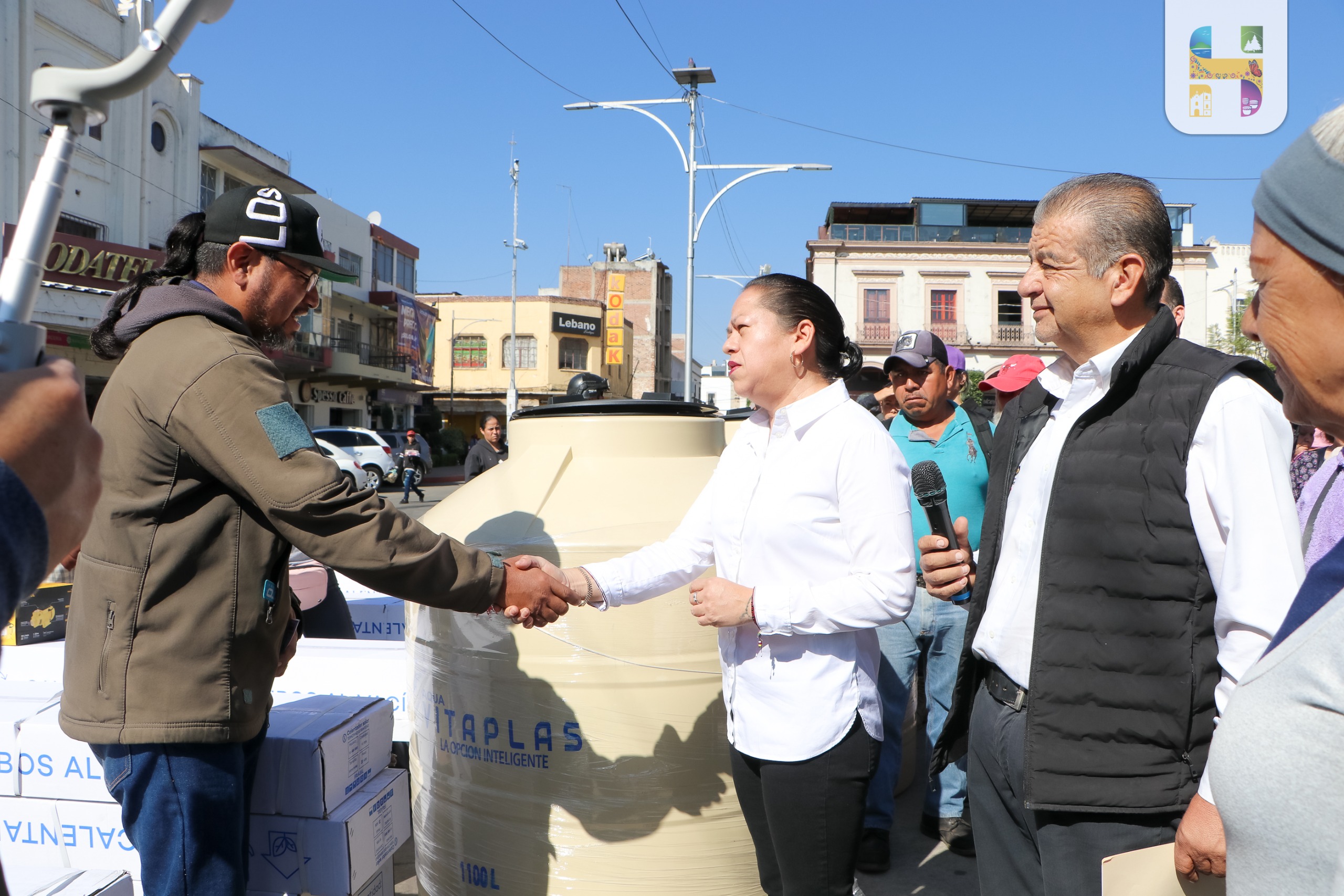 Entrega de Apoyos Sociales a 124 Familias en Ciudad Hidalgo: Alcaldesa Jeovana Alcántar Refuerza Compromiso con la Comunidad