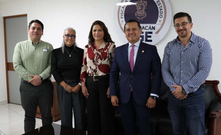 Fabiola Alanís se reúne con Fiscal Carlos Torres Piña y diputados locales para fortalecer Plan Michoacán por la Paz y la Justicia.