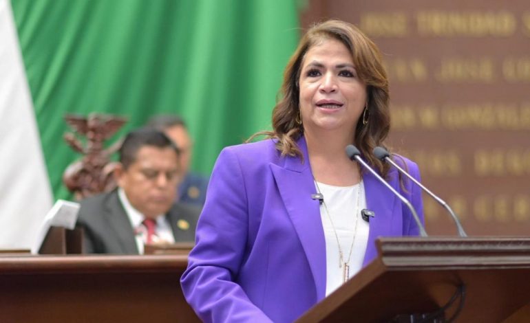 Propone Fabiola Alanís representación de migrantes en el Congreso de Michoacán  