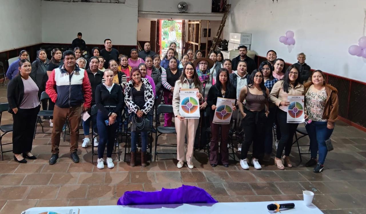Por instrucción del Fiscal Torres Piña, FGE capacita en derechos humanos y prevención de la violencia contra las mujeres en Erongarícuaro