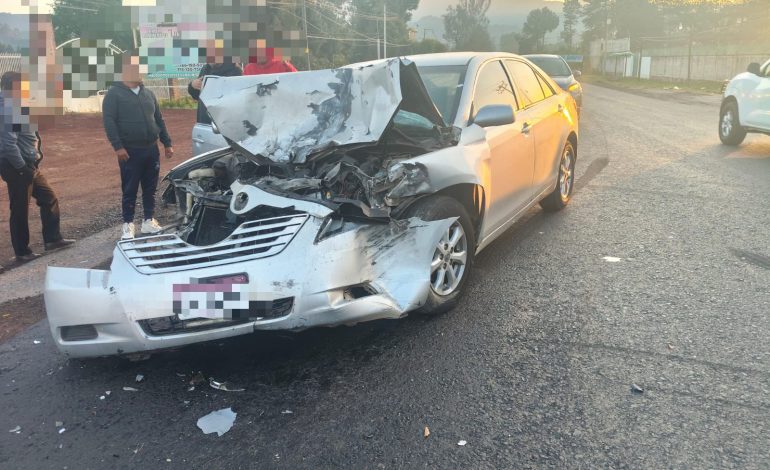 Accidente Vehicular en la Carretera Zitácuaro – Morelia Deja Dos Lesionados