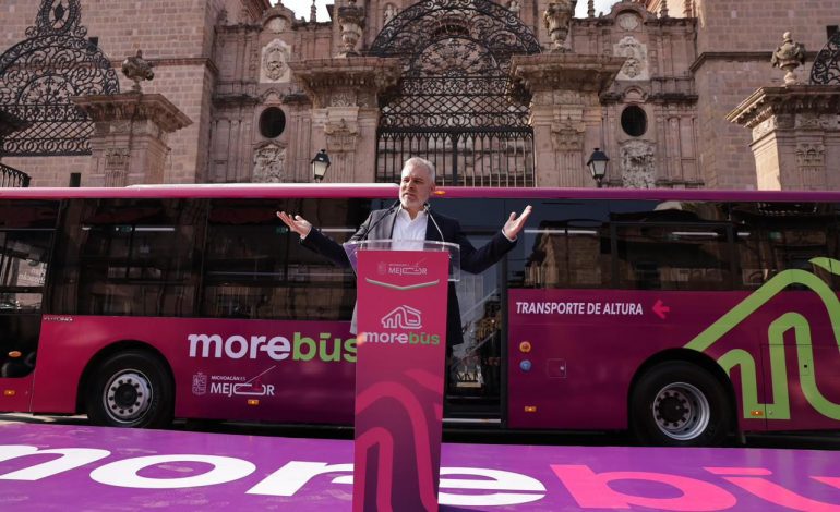 Bedolla presenta el Morebús, nuevo transporte que pone fin a más de 50 años de rezago en movilidad