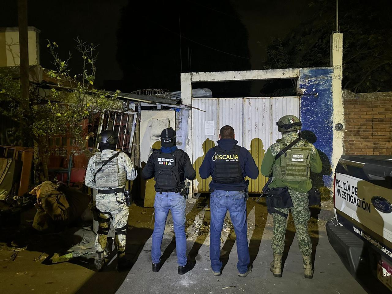 Dos cateos contra el narcomenudeo en Morelia: FGE asegura más de 370 dosis de droga y detiene a una mujer