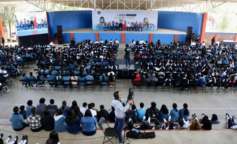 Prevención digital reúne a más de mil 200 personas en foro de ciberseguridad en Coeneo