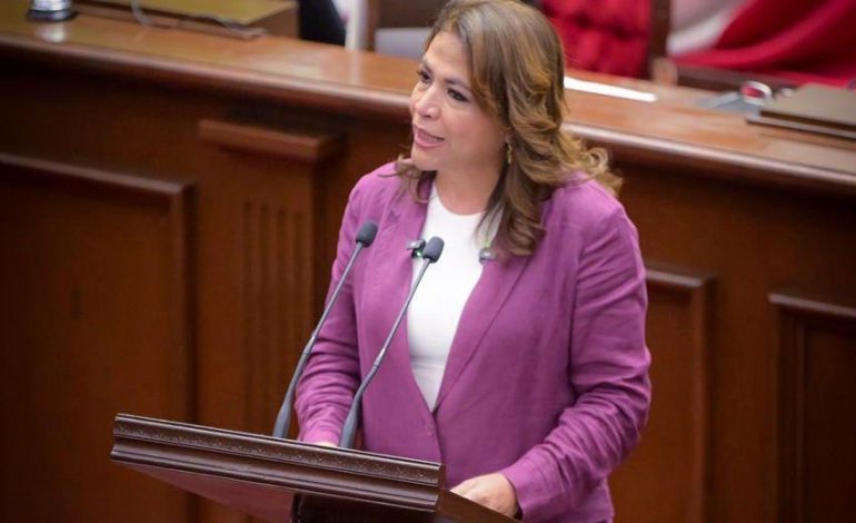 Fabiola Alanís impulsa reforma constitucional para sancionar la violencia política de género en Michoacán