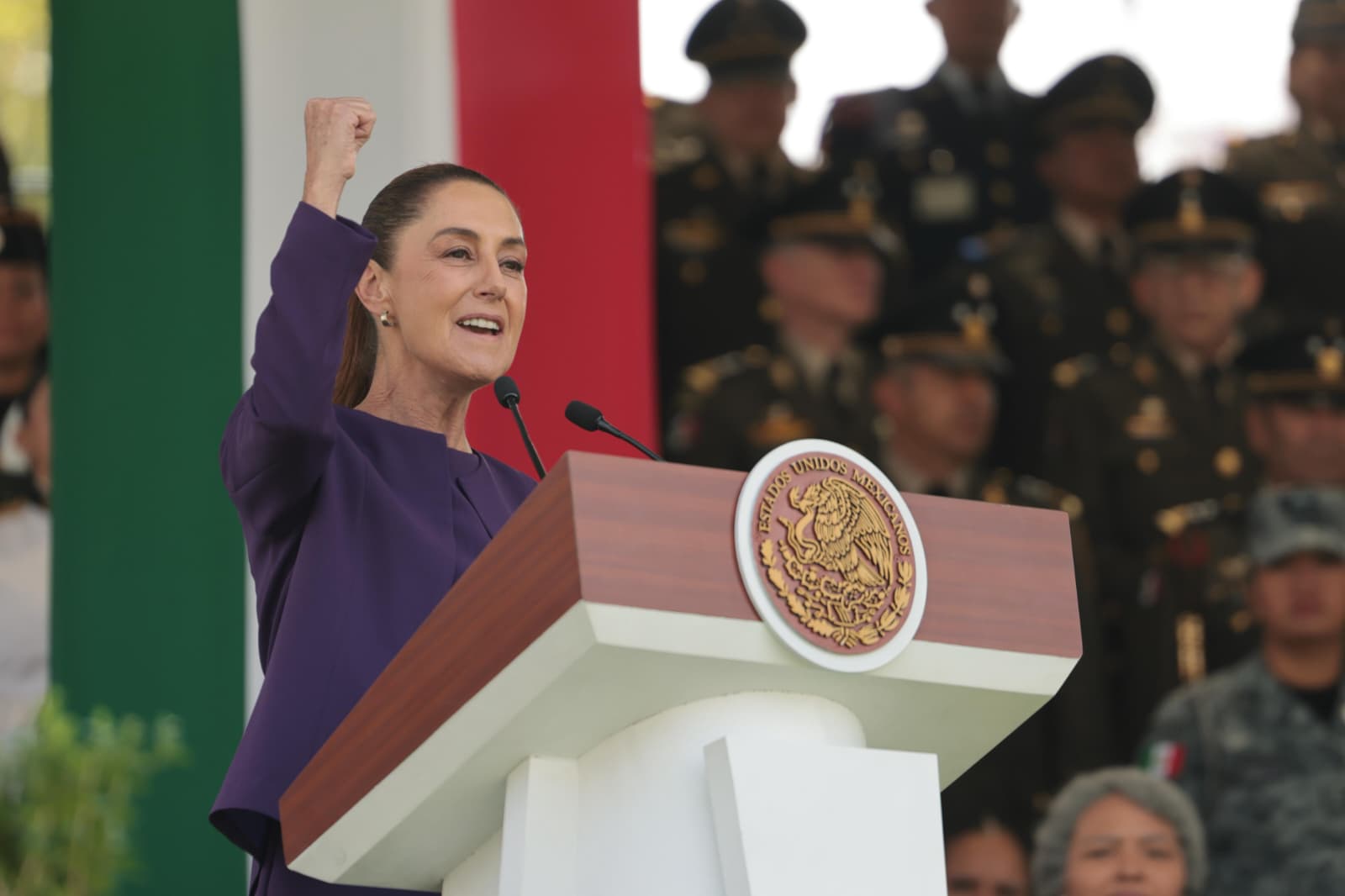 CONSTRUIMOS UN PAÍS MÁS JUSTO Y FUERTE, QUE TEJE CON SUS MUJERES INDEPENDENCIA Y SOBERANÍA; SIGAMOS AVANZANDO JUNTAS: PRESIDENTA CLAUDIA SHEINBAUM CONMEMORA 8M EN HOMENAJE A LAS MUJERES DE LAS FUERZAS ARMADAS