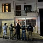 Ejecuta FGE cateos en Morelia, Uruapan y Huetamo; aseguran droga y detienen a dos personas