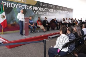 Más de mil michoacanos impulsarán su economía con nuevos proyectos productivos: Bedolla