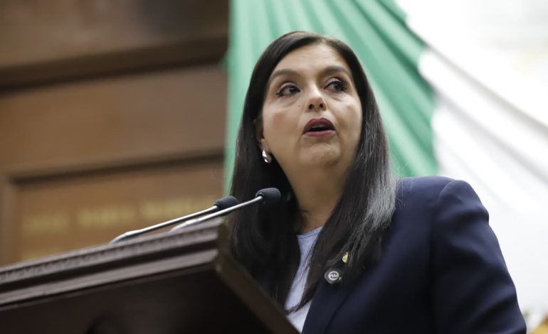 Teresita Herrera presenta iniciativa de reforma para reconocer en las leyes el derecho a una salud mental sana