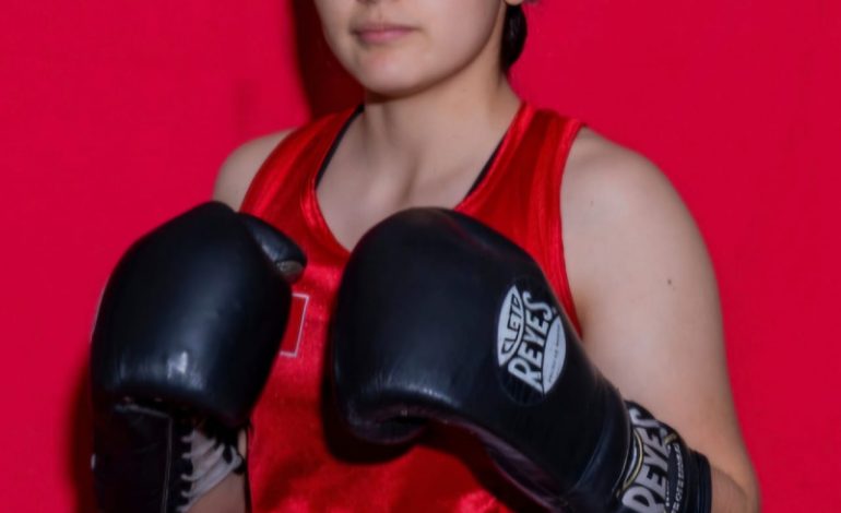 Alumna del Cecytem llega a semifinales en torneo internacional de boxeo
