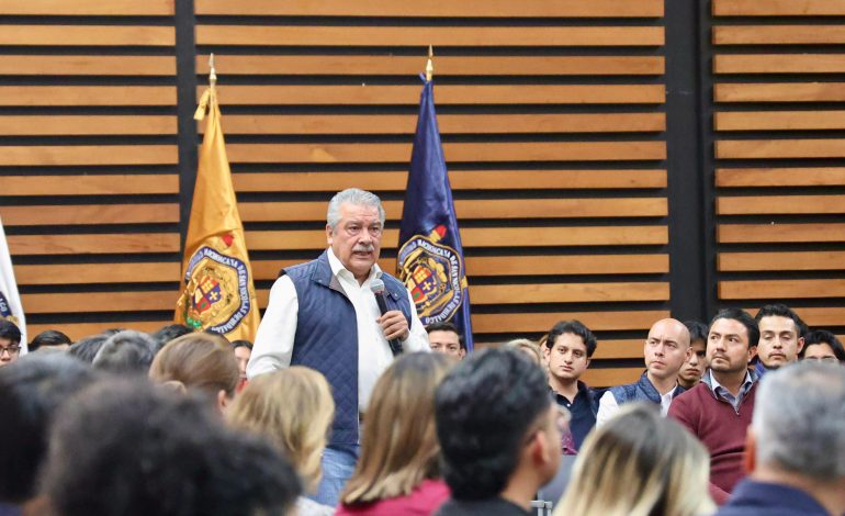 Raúl Morón impulsará a la Universidad Michoacana como corazón de transformación social