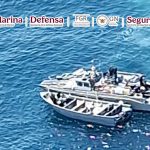 Se realizó la detención de seis presuntos infractores de la ley a bordo de una embarcación menor con tres motores fuera de borda