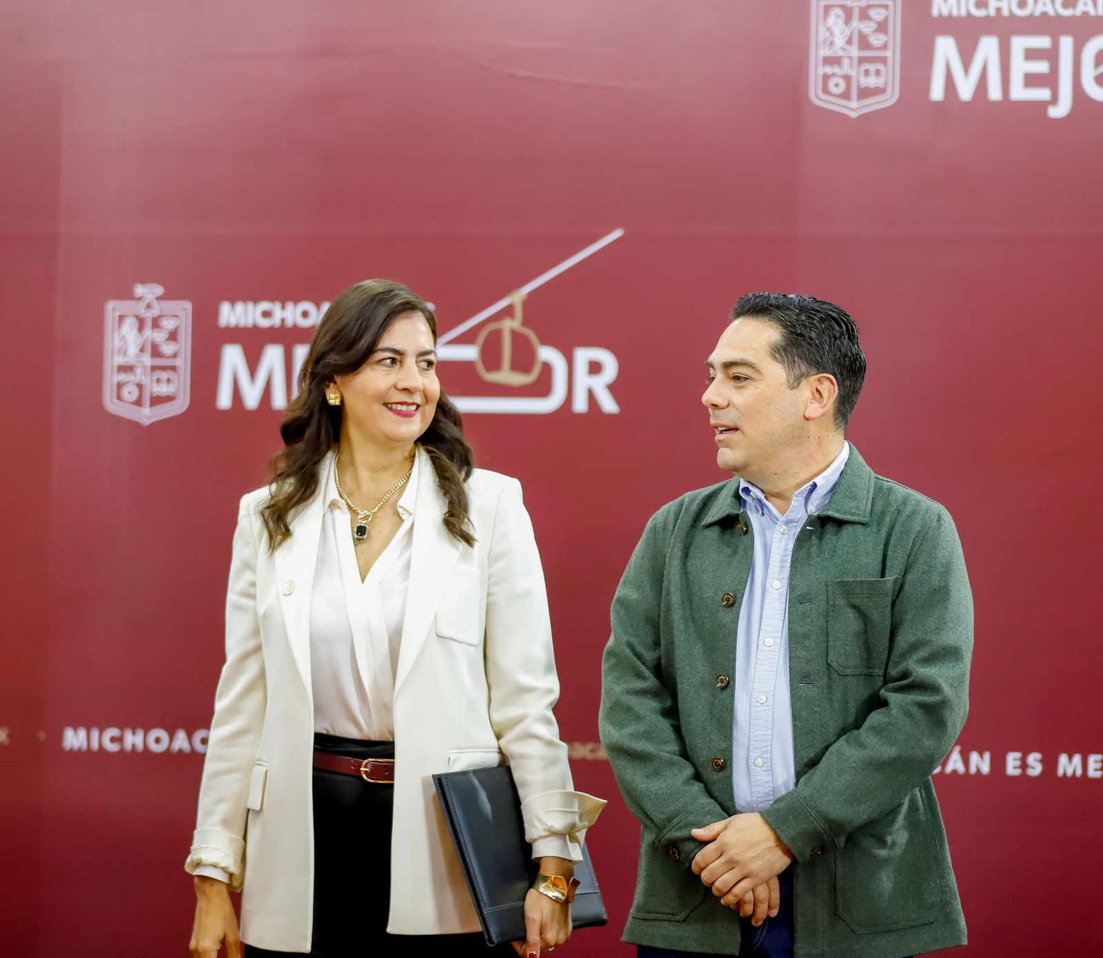 Histórico, 3 mil 100 mdp en obra educativa: Gabriela Molina