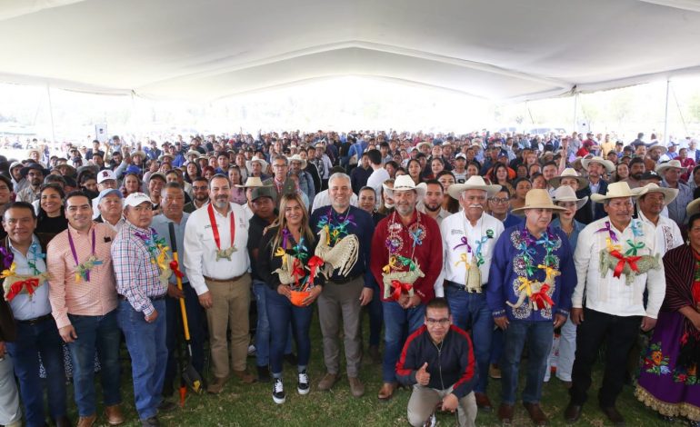 Arranca Bedolla programa de mil empleos temporales para el rescate del lago de Pátzcuaro.