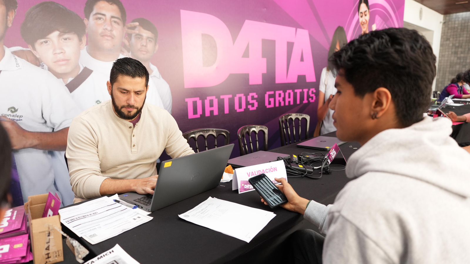 Hoy, último día para recoger tu chip D4TA con internet gratis.