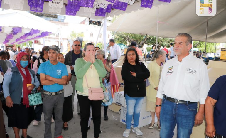 Jeovana Alcántar impulsa apoyo social en Hidalgo: 82 familias reciben beneficios esenciales