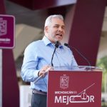 Bedolla cumple y entrega al pueblo de Uruapan el puente vehicular Carlos Manzo.
<br>