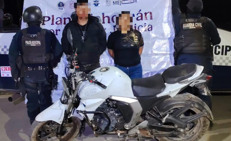 Refuerza SSP operatividad en Carapan; detenidas 2 personas, una de ellas presuntamente vinculada a un grupo criminal.