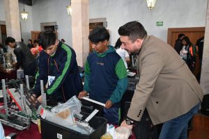 Da el salto al mundo digital con la carrera de Programación en Cecytem